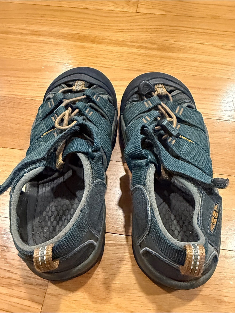 Keen Newport H2 sandals size 1. - Picture 3 of 7